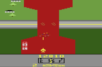 Jogo de avião: River Raid (clássico do Atari) 